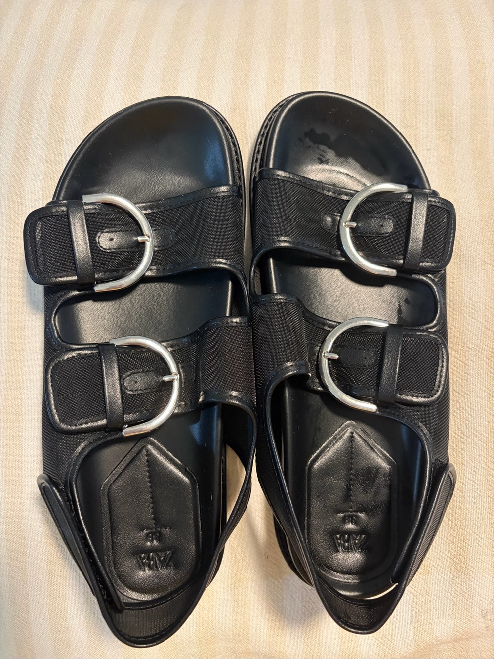 ZARA Black Double Buckle Strappy Flat Sandals Size 38 / 7.5